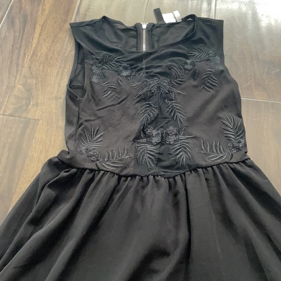 Black H&M Sleeveless Mesh Chiffon Dress - Picture 4 of 14